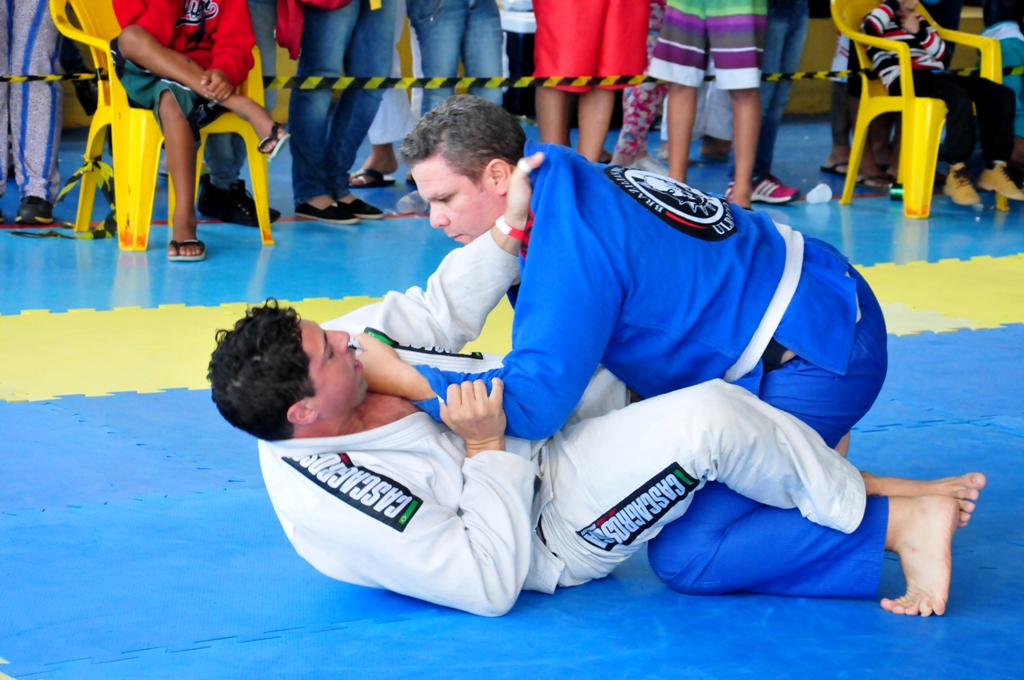 Atleta de Caraguatatuba é campeão mundial de jiu-jitsu - Nova Imprensa