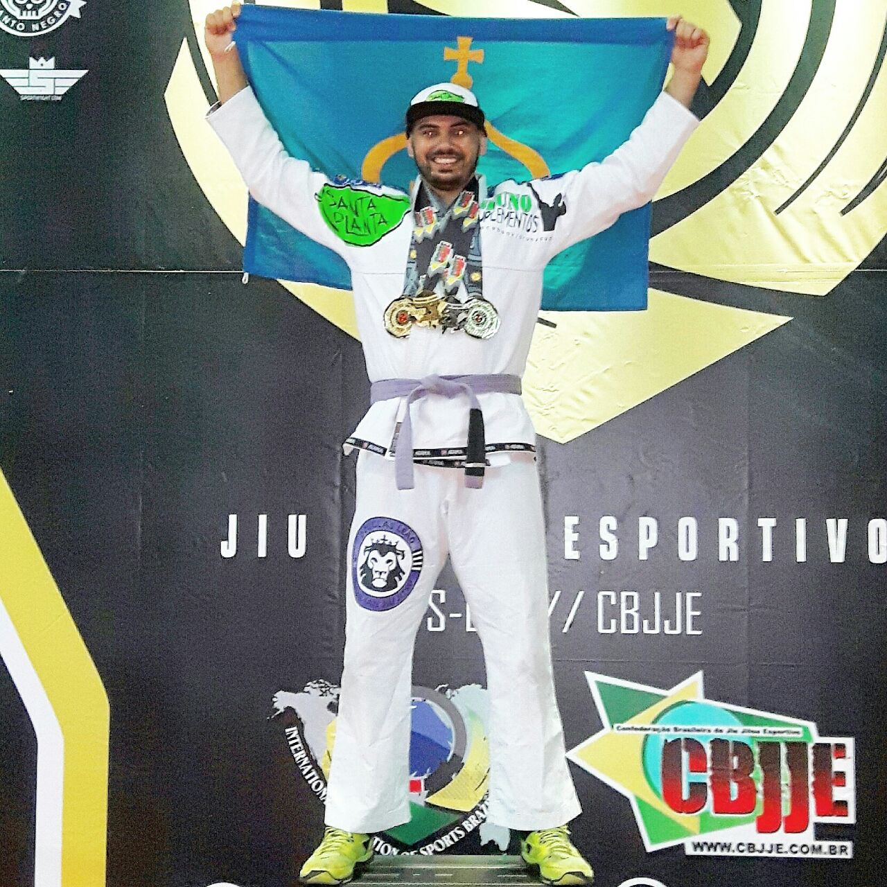 Atleta de Caraguatatuba é campeão mundial de jiu-jitsu - Nova Imprensa