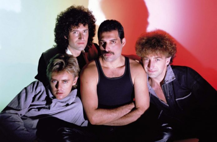queen-experience-caraguatatuba