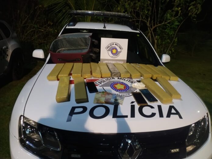 tijolos-maconha-ilhabela tijolos de maconha