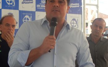 Relatora dá voto favorável em julgamento, mas pedido de vista adia decisão e mantém registro sob contestação