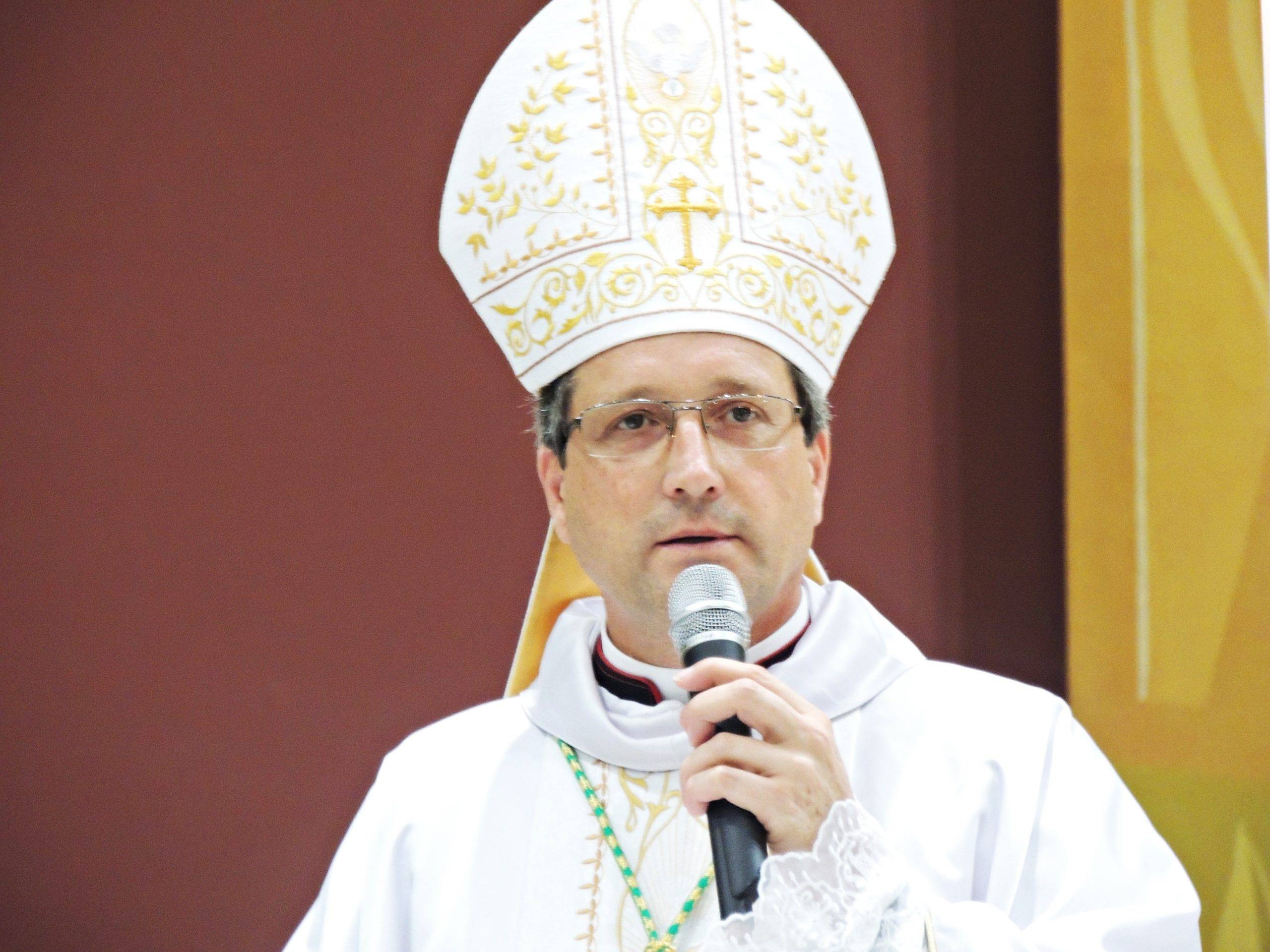 bispo diocesano Dom José Carlos Chacorowski