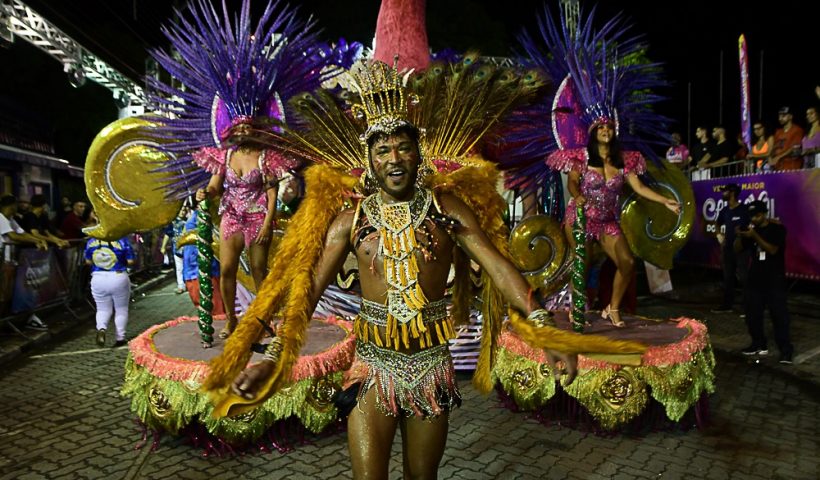carnaval escolas de samba ilhabela
