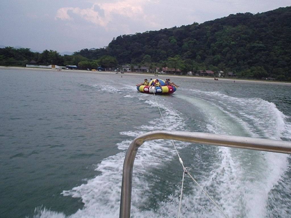 maranduba disco boat