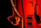 Arte circense e dança ocupam o Espaço Cultural Pés no Chão em Ilhabela