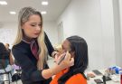 Ilhabela abre inscrições para workshops de maquiagem e cursos artesanais gratuitos